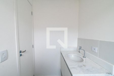 Banheiro da Suíte de apartamento para alugar com 2 quartos, 58m² em Parque Imperial, São Paulo