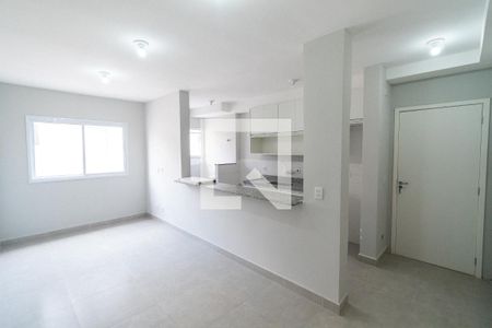 Sala de apartamento para alugar com 2 quartos, 58m² em Parque Imperial, São Paulo