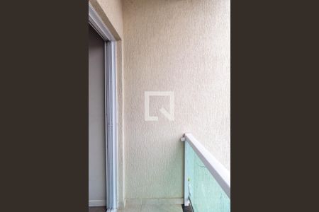 Casa à venda com 167m², 3 quartos e 3 vagas Casa à venda com 167m², 3 quartos e 3 vagasVaranda