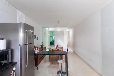 Casa à venda com 167m², 3 quartos e 3 vagas Casa à venda com 167m², 3 quartos e 3 vagasCozinha