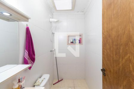 Casa à venda com 167m², 3 quartos e 3 vagas Casa à venda com 167m², 3 quartos e 3 vagasBanheiro da Suíte 1