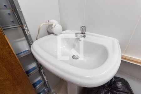 Casa à venda com 167m², 3 quartos e 3 vagas Casa à venda com 167m², 3 quartos e 3 vagasBanheiro da Suíte 2