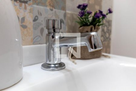 Casa à venda com 167m², 3 quartos e 3 vagas Casa à venda com 167m², 3 quartos e 3 vagasBanheiro - torneira