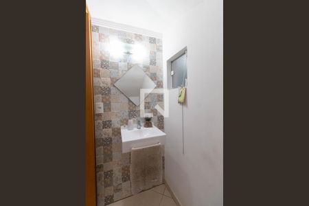 Casa à venda com 167m², 3 quartos e 3 vagas Casa à venda com 167m², 3 quartos e 3 vagasLavabo