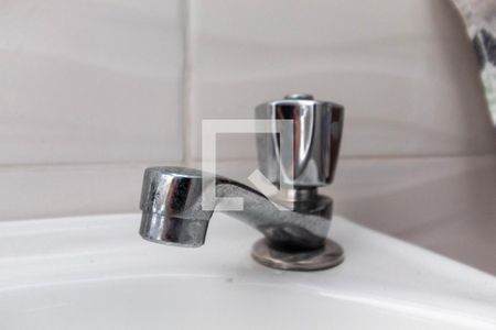 Casa à venda com 167m², 3 quartos e 3 vagas Casa à venda com 167m², 3 quartos e 3 vagasBanheiro - torneira