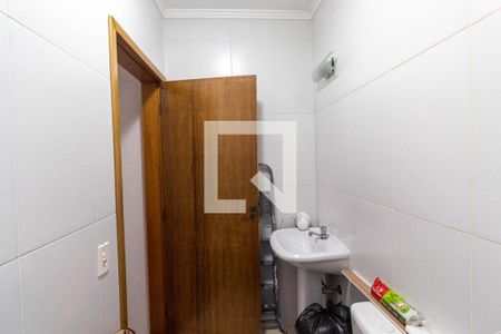 Casa à venda com 167m², 3 quartos e 3 vagas Casa à venda com 167m², 3 quartos e 3 vagasBanheiro da Suíte 2