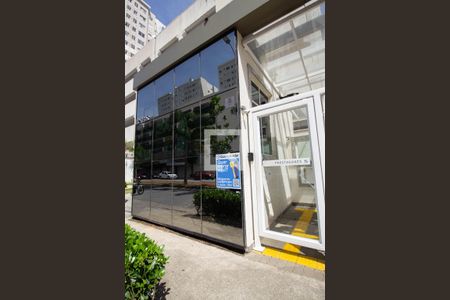 Apartamento à venda com 44m², 2 quartos e 1 vagaFachada - placa instalada