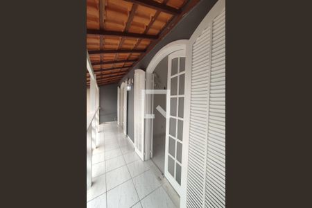 Casa de condomínio à venda com 70m², 2 quartos e sem vagavaranda