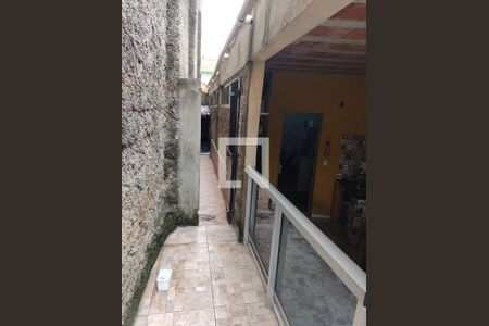 Casa à venda com 80m², 2 quartos e 1 vagaCobertura