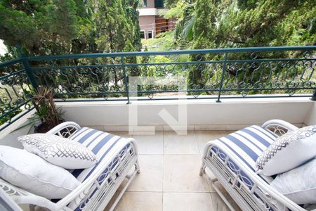 Casa à venda com 800m², 4 quartos e 6 vagasVaranda da Sala de TV