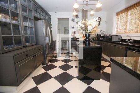 Casa à venda com 800m², 4 quartos e 6 vagasCozinha