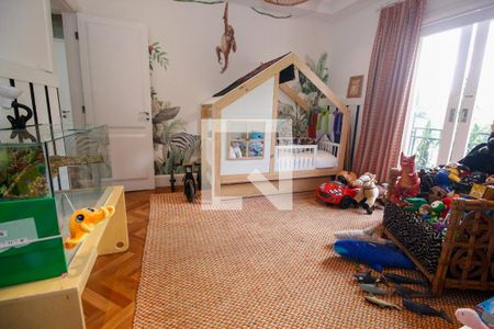 Casa à venda com 800m², 4 quartos e 6 vagasSuíte 4