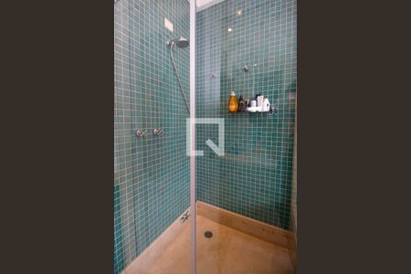 Casa à venda com 800m², 4 quartos e 6 vagasBanheiro da Suíte 3