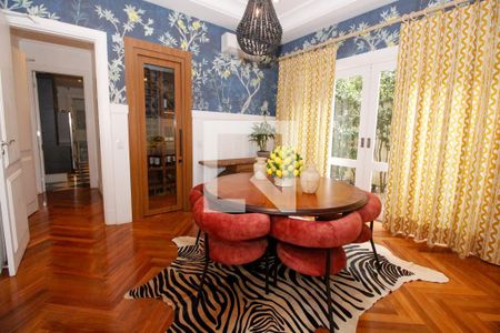 Casa à venda com 800m², 4 quartos e 6 vagasCopa