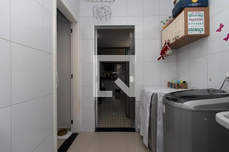 Casa à venda com 220m², 3 quartos e 2 vagas Casa à venda com 220m², 3 quartos e 2 vagasÁrea de Serviço