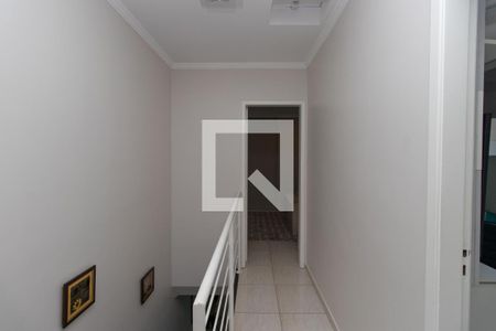 Casa à venda com 220m², 3 quartos e 2 vagas Casa à venda com 220m², 3 quartos e 2 vagasHall dos Quartos