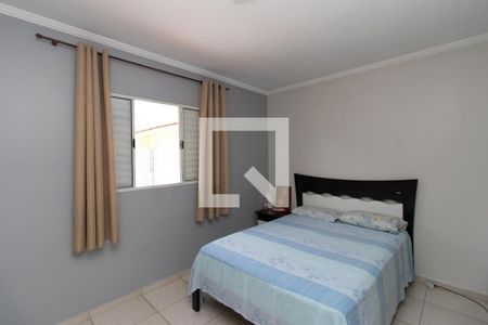 Casa à venda com 220m², 3 quartos e 2 vagas Casa à venda com 220m², 3 quartos e 2 vagasQuarto 2