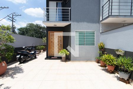 Casa à venda com 220m², 3 quartos e 2 vagas Casa à venda com 220m², 3 quartos e 2 vagasGaragem