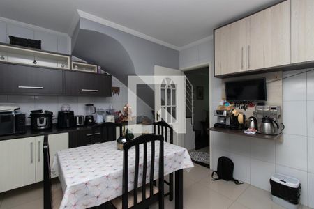 Casa à venda com 220m², 3 quartos e 2 vagas Casa à venda com 220m², 3 quartos e 2 vagasCozinha