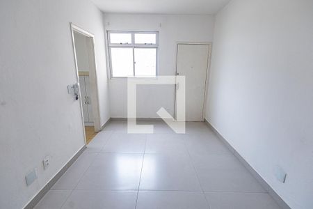 Sala de apartamento para alugar com 1 quarto, 50m² em São Francisco, Belo Horizonte
