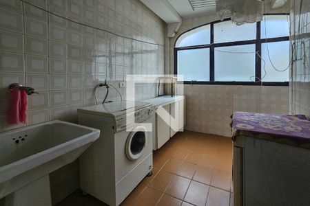 Apartamento para alugar com 190m², 3 quartos e 1 vagaÁrea de serviço