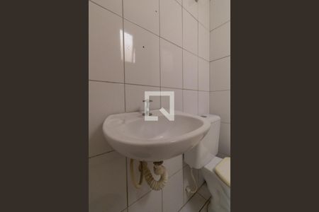 Apartamento para alugar com 39m², 2 quartos e sem vaga Apartamento para alugar com 39m², 2 quartos e sem vagaBanheiro