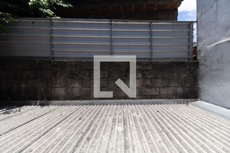 Vista Quarto 2 de apartamento para alugar com 2 quartos, 42m² em Vila Nhocuné, São Paulo