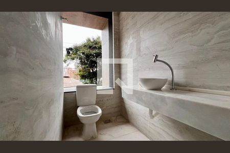 Banheiro de apartamento à venda com 3 quartos, 275m² em Serra, Belo Horizonte