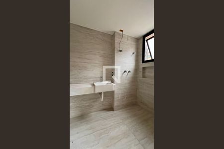 Banheiro 3 de apartamento à venda com 3 quartos, 275m² em Serra, Belo Horizonte