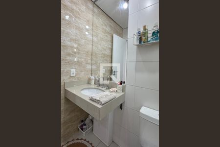 Apartamento à venda com 85m², 2 quartos e 2 vagasBanheiro da Suíte 1