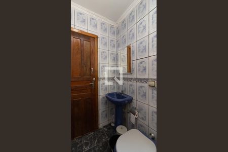 Casa à venda com 207m², 4 quartos e 2 vagasBanheiro - Casa 2