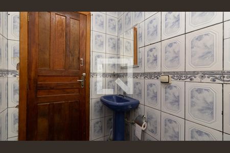 Casa à venda com 207m², 4 quartos e 2 vagasBanheiro - Casa 2