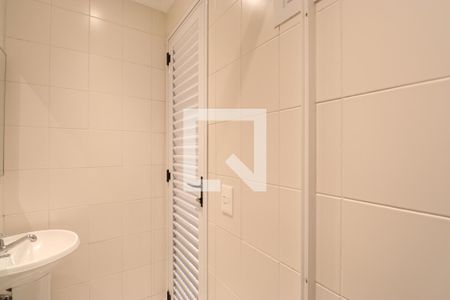Apartamento à venda com 480m², 4 quartos e 5 vagasBanheiro de serviço 2