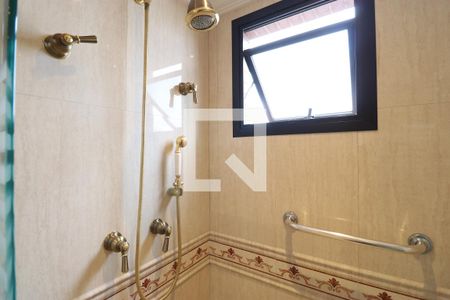 Apartamento à venda com 480m², 4 quartos e 5 vagasBanheiro da Suíte 1