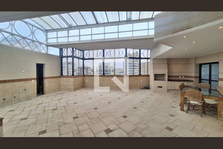 Apartamento à venda com 480m², 4 quartos e 5 vagas Apartamento à venda com 480m², 4 quartos e 5 vagasVaranda