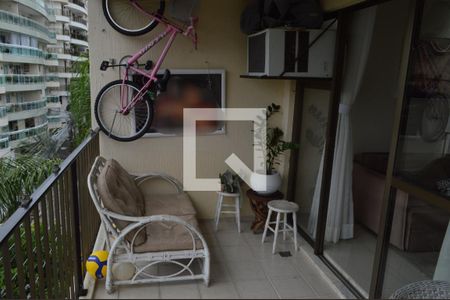 Apartamento à venda com 74m², 3 quartos e 1 vagaVaranda