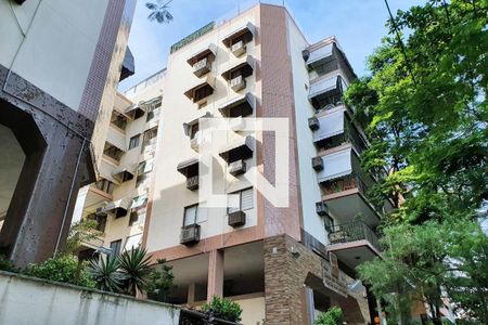 Apartamento à venda com 74m², 3 quartos e 1 vagaFachada