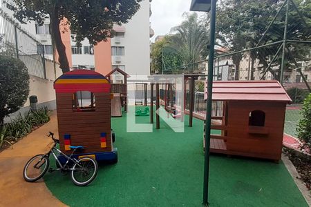 Apartamento à venda com 74m², 3 quartos e 1 vagaÁrea comum - Playground