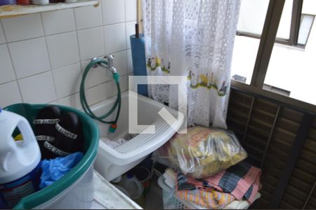 Apartamento à venda com 74m², 3 quartos e 1 vagaÁrea de Serviço