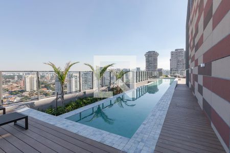 Studio à venda com 24m², 1 quarto e sem vaga Studio à venda com 24m², 1 quarto e sem vagaPiscina