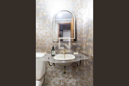 Apartamento à venda com 160m², 3 quartos e 3 vagas Apartamento à venda com 160m², 3 quartos e 3 vagasLavabo