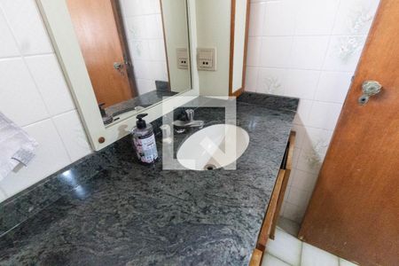 Apartamento à venda com 160m², 3 quartos e 3 vagas Apartamento à venda com 160m², 3 quartos e 3 vagasSuíte