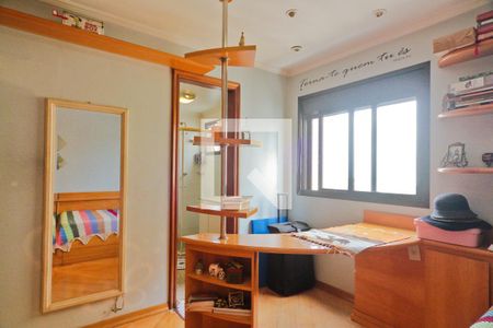 Apartamento à venda com 210m², 4 quartos e 3 vagasSuíte 2