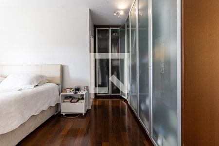 Apartamento à venda com 174m², 3 quartos e 3 vagasSuíte 1