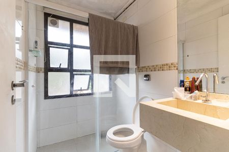 Apartamento à venda com 174m², 3 quartos e 3 vagasBanheiro da Suíte 2