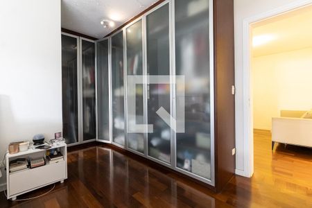 Apartamento à venda com 174m², 3 quartos e 3 vagasSuíte 1