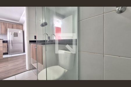 Banheiro de apartamento para alugar com 1 quarto, 33m² em Barra Funda, São Paulo