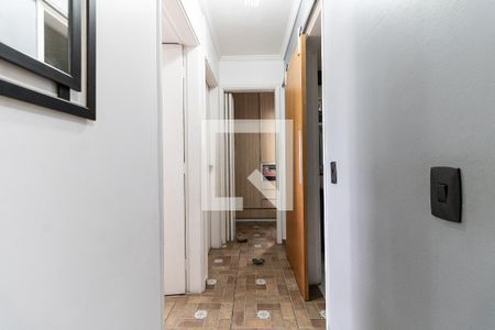 Corredor de apartamento para alugar com 3 quartos, 62m² em Vila Moinho Velho, São Paulo