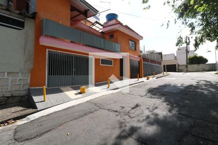 Casa à venda com 104m², 2 quartos e 2 vagasFachada