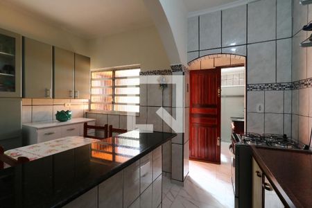 Casa à venda com 104m², 2 quartos e 2 vagasCozinha